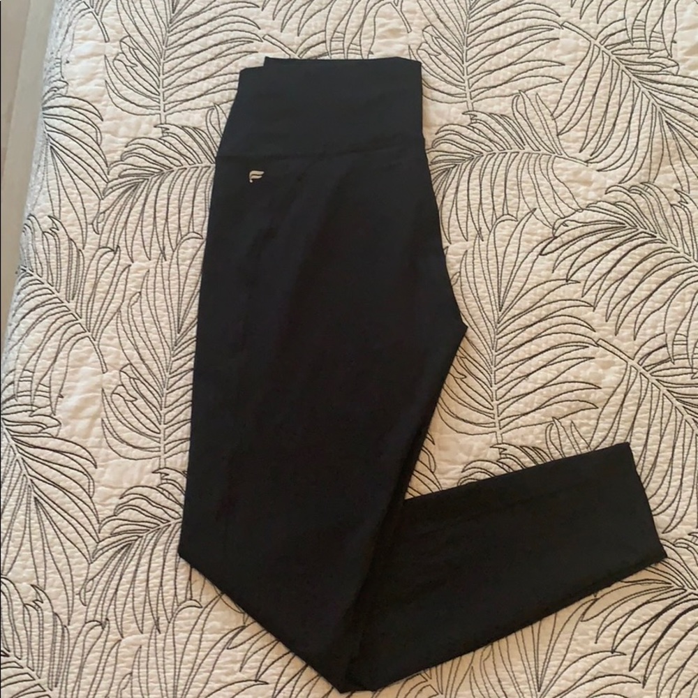 Set of 2 Large Fabletics Leggings - Black and Gray